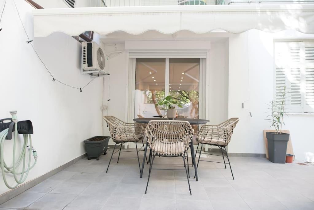 Luxury Studio With Garden Next To Acropolis Афины Экстерьер фото